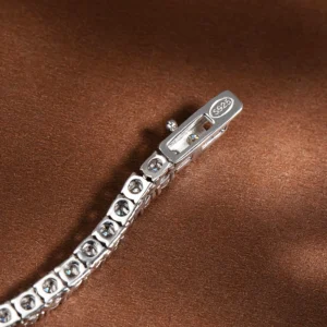 Collana Tennis Forma a V in Argento 925 e Moissanite - immagine 5