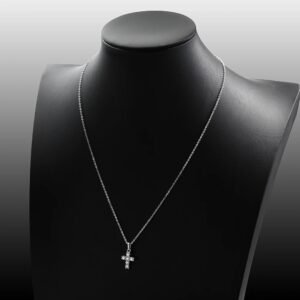 Collana con Croce Classica in Argento 925 e Moissanite - immagine 5
