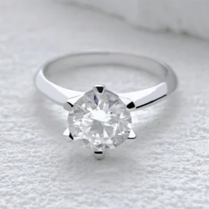 Anello di Fidanzamento Classic in Argento 925 e Moissanite - immagine 3