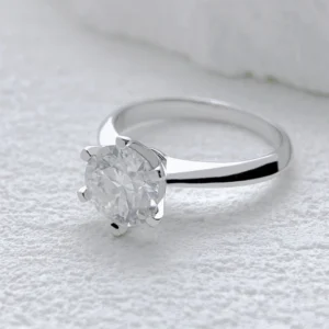 Anello di Fidanzamento Classic in Argento 925 e Moissanite - immagine 4